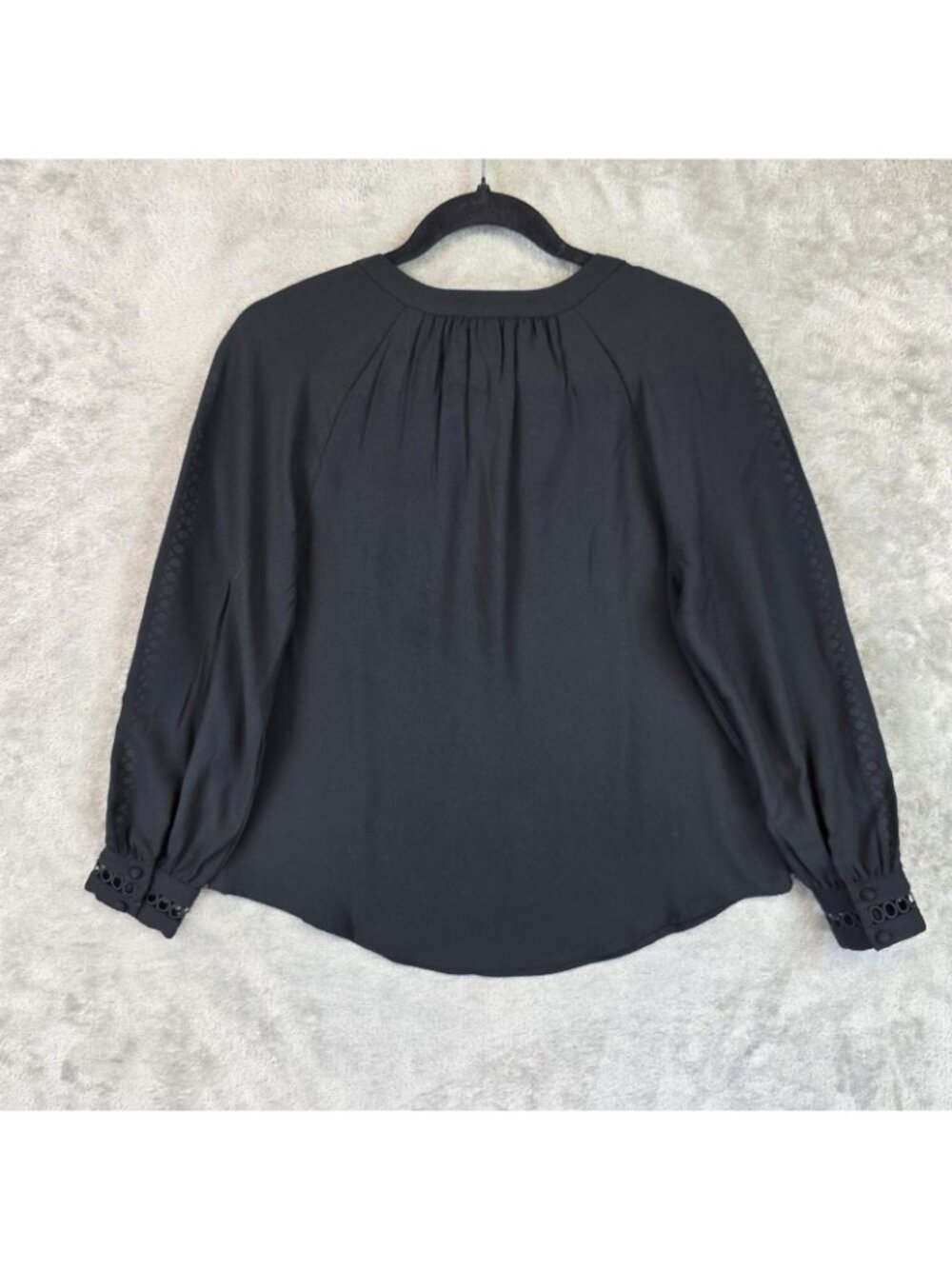 Ann Taylor Blouse Womens XS Petite Black V Neck Long Raglan Sleeve Crochet Trim - Picture 2 of 9